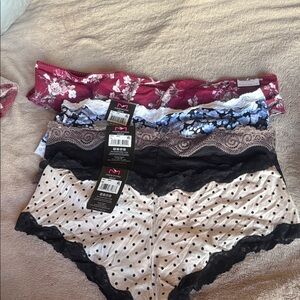 3 Maidenform hipster Floral and Polka Dot Panty Set - and 1 Cacique thong